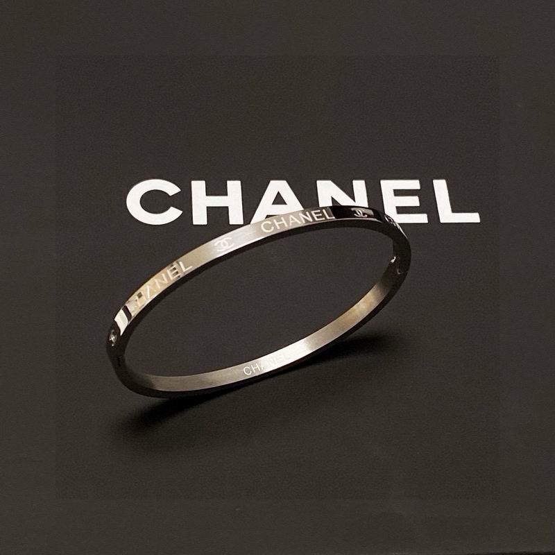 Chanel Bracelet 06yxs21